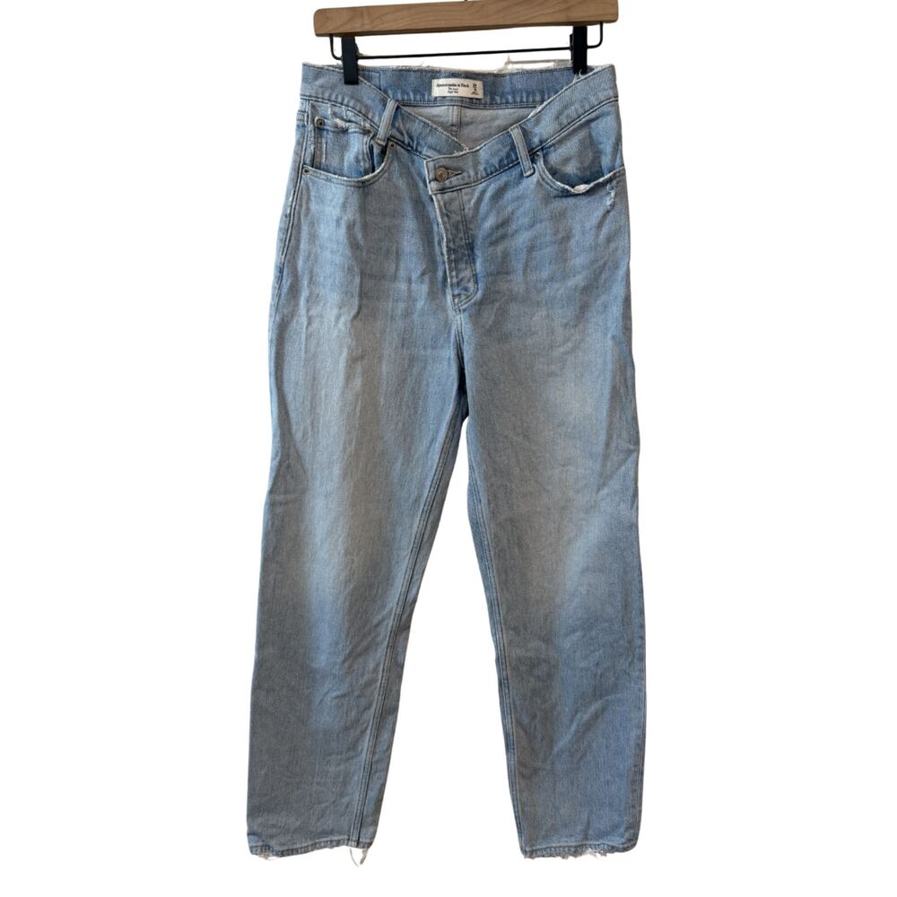 Abercrombie The Dad High Rise Light Wash Cross Waist Buttonfly Jeans Size 29/8R